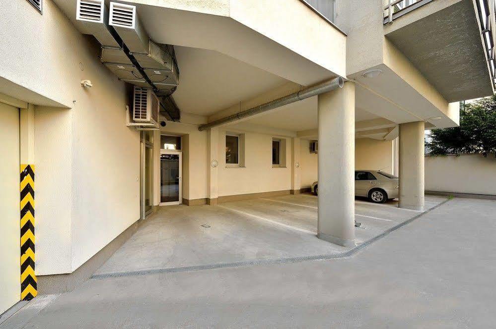 Twin City Rooftop By Ambiente Bratislava Ngoại thất bức ảnh